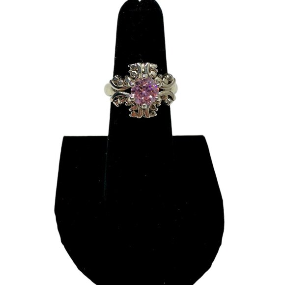 Pink Cubic Zirconia Ring - Picture 1 of 4